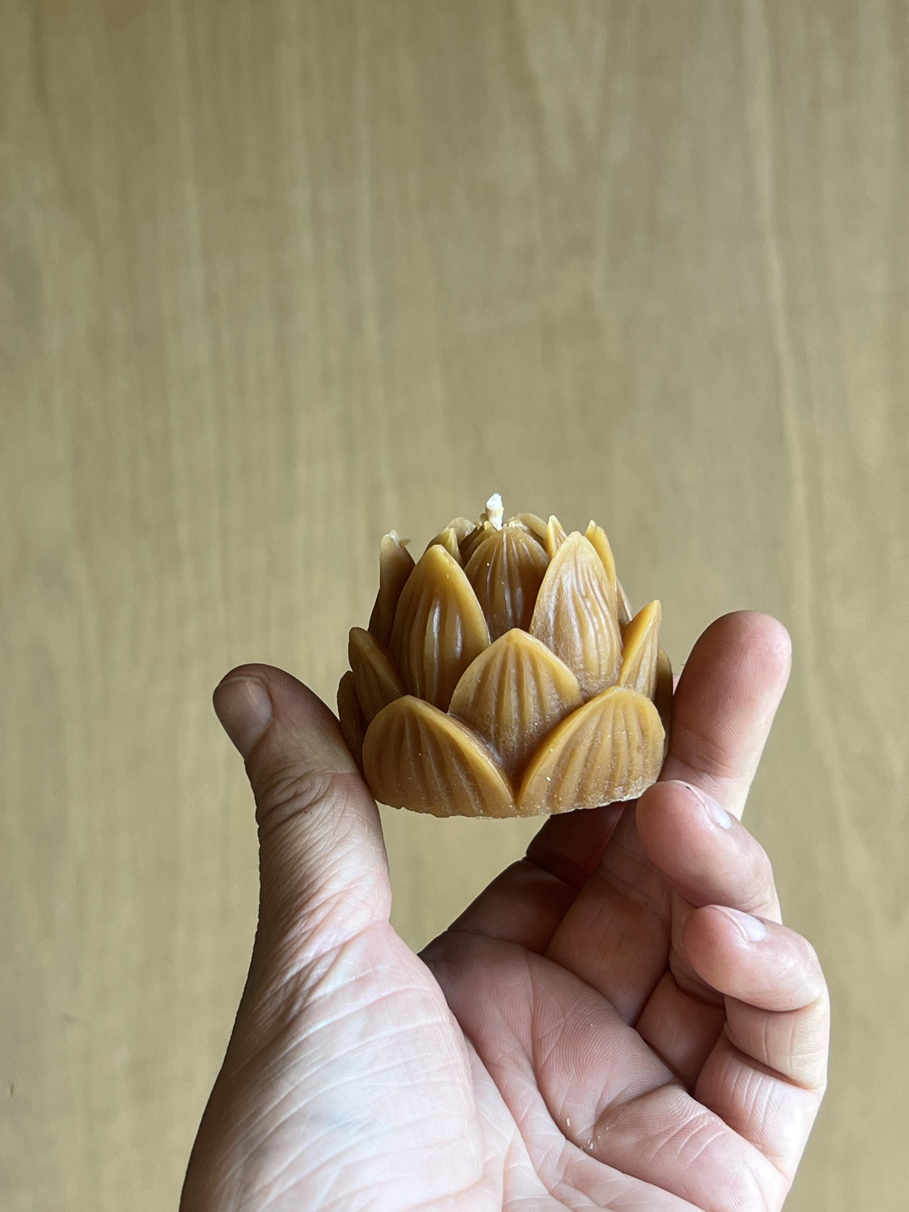 The Authentic Honeyu Co. Mini Lotus Candles